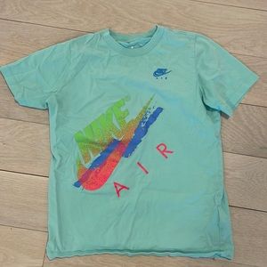 Nike Youth XL cool graphic tee. Great condition!
